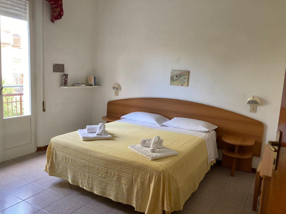 Hotel Villa Sorci Rimini Kültér fotó